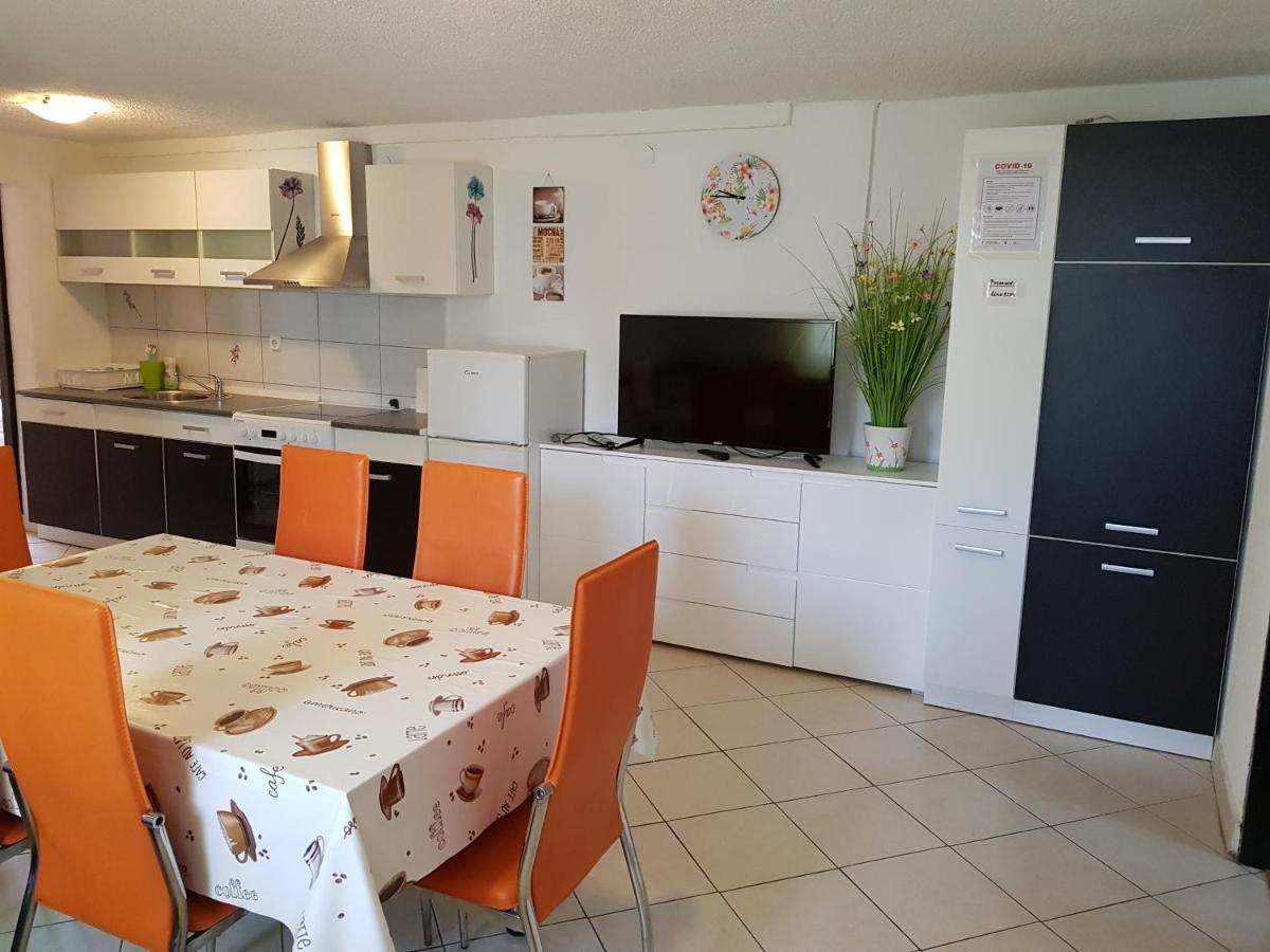 Apartment Deni Skrbčići 外观 照片