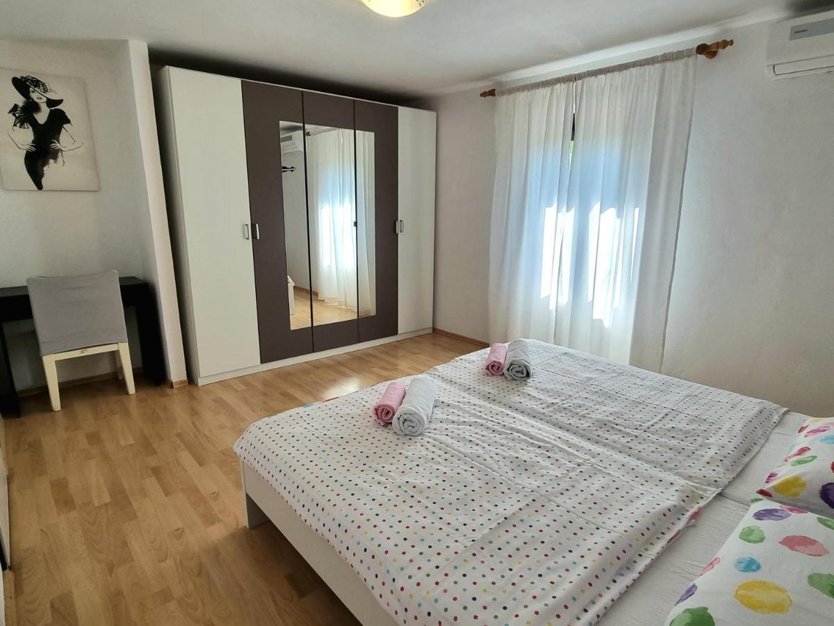 Apartment Deni Skrbčići 外观 照片